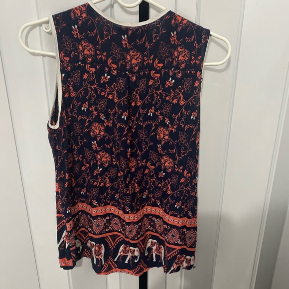 Top - Picture 4 of 4